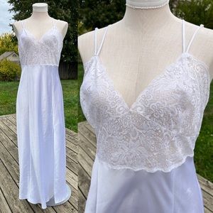 Vintage Victoria’s Secret White Satin & Lace Long Maxi Slip Dress Size Large